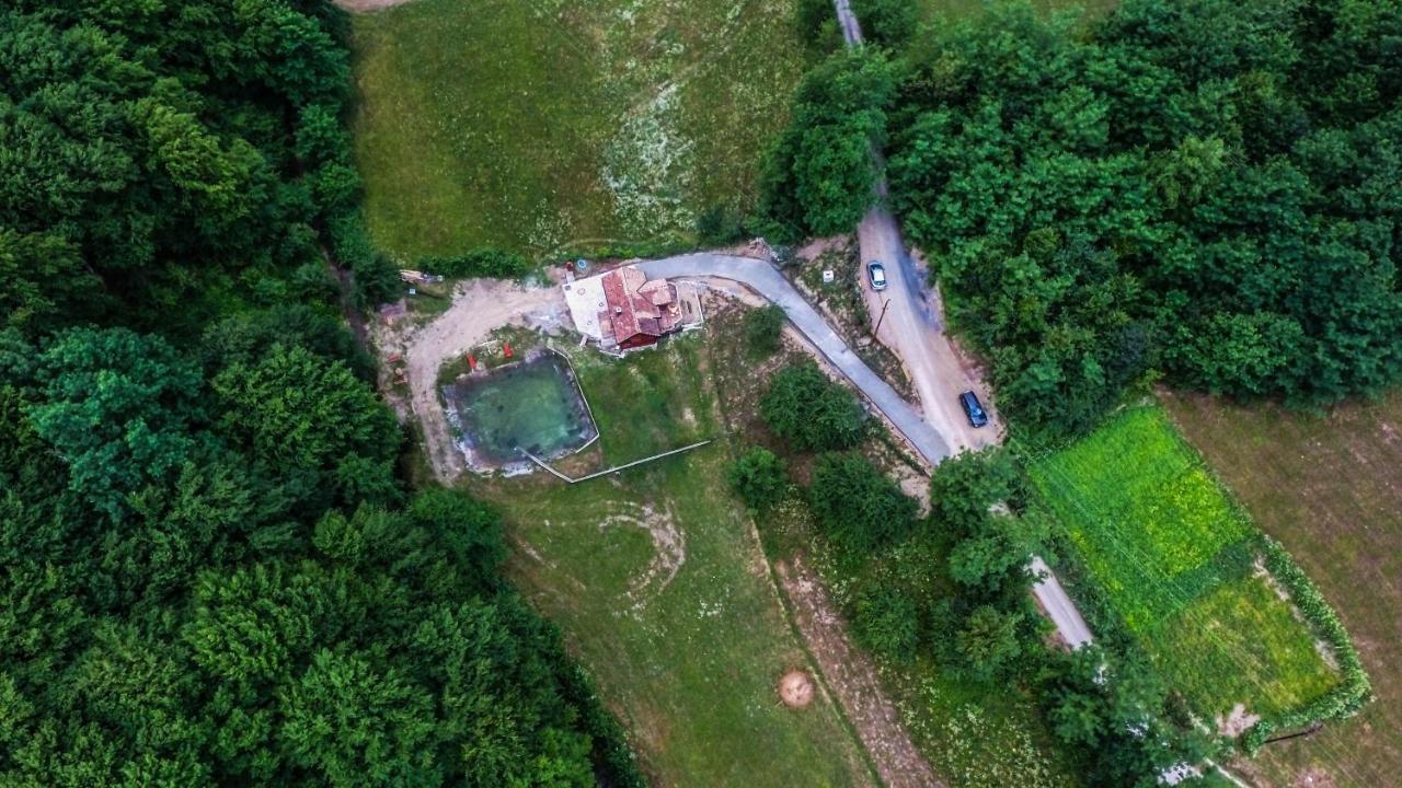 Vajat Tuk Villa Bajina Basta Bagian luar foto